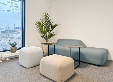 Flexibel arbetsplats(Yta:10 m²) för uthyrning i Kv. Brönnestad 1 och 2, Industrigatan 9b,entréplan, 212 14 Malmö Centrum. Fullt utbud av faciliteter | MatchOffice.se