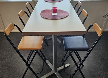 Kontorsplatser(Yta:1600 m²)	för uthyrning i Månskärsvägen 10B, 141 75 Huddinge. Bra läge | MatchOffice.se