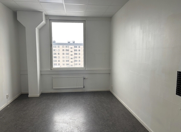 Kontorsplatser(Yta:86 m²)	för uthyrning i Bredängstorget 1, 127 32 Skärholmen. Lång- och korttidsuthyrning | MatchOffice.se