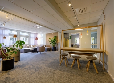 34 m² Business center in Vallentuna, Tuna Torg 2-4 (186 31) - 2 | MatchOffice.com