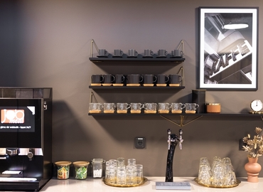 99 m² Business space in Gavle, Gävle (802 57) - 1 | MatchOffice