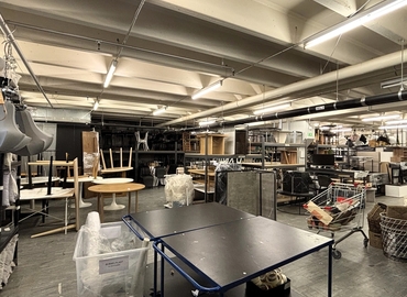 510 m² Warehouse storage up for rent in Skarholmen, Bredängstorget 1 (127 32) - 3 | MatchOffice.com