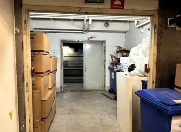 510 m² Workshop space for rent in Skarholmen, Bredängstorget 1 (127 32) - 6 | MatchOffice.com
