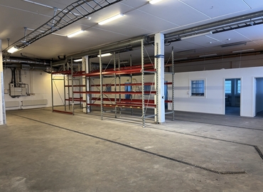 357 m² Commercial warehouse for rent in Spanga, Gunnebogatan 32 (163 53) - 0 | MatchOffice.com