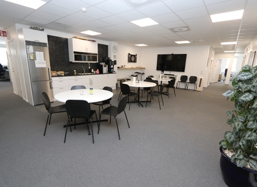 Kontor(Yta:630 m²)	för uthyrning i Hulda Lindgrens Gata 6B, 421 31 Askim-Frölunda-Högsbo. WiFi-anslutning ingår | MatchOffice.se