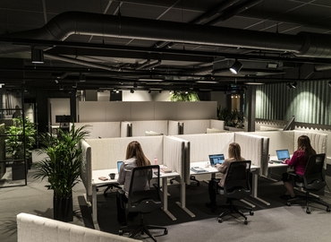 Konferenslokaler(Yta:) att hyra i Skogåsplan 9, 142 30 Huddinge. Inga extra avgifter | MatchOffice.se