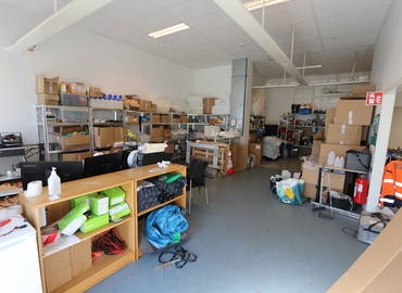 Lagerutrymme(Yta:95 m²) att hyra i Victor Hasselblads Gata 9, 421 31 Göteborg Centrum. Lång- och korttidsuthyrning | MatchOffice.se																	
