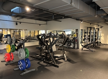 Kontorsutrymme(Yta:2179 m²)	att hyra i Råsundavägen 4, 169 67 Solna. Bra läge | MatchOffice.se