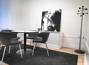 Företagshotell(Yta:35 m²) att hyra i Artillerigatan 6, 114 51 Östermalm. Fullt utbud av faciliteter | MatchOffice.se