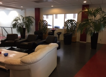 Affärscentrum(Yta:40 m²) att hyra i Ellipsvägen, 8, 141 75 Huddinge. Endast från verifierade hyresvärdar | MatchOffice.se