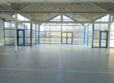 Butik(Yta:520 m²) att hyra i Arlövsvägen 4, 21124 Malmö Norr. Inga extra avgifter | MatchOffice.se