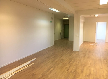 140 m² Office up for rent in Malmo Kirseberg, Baragatan 11, 212 28  - 2 | MatchOffice.com