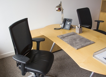 250 m² Shared workspace  in Ljubljana, Trg. Republike 3 (1000) - 1 | MatchOffice.com