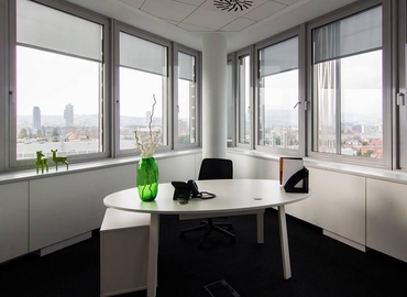 55 m² Coworking space  in Bratislava, 4D Prievozska Street (821 09) - 7 | MatchOffice.com