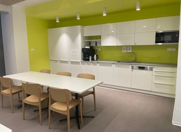 10 m² Business space in Bratislava, Galvaniho 15/A (821 04) - 5 | MatchOffice
