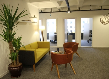 38 m² Business space in Şişli, 19 Mayıs Mah 19 Mayıs Cad. Golden Plaza No:3 K:9 (34360) - 4 | MatchOffice