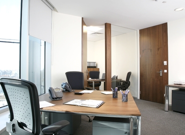 35 m² Shared workspace  in Şişli, Astoria (34394) - 1 | MatchOffice