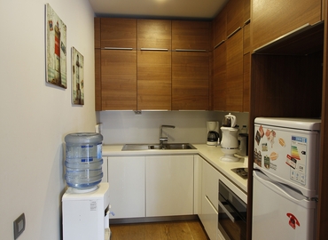 40 m² Shared workspace  in Istanbul City Center, 26.Kat No:150 Üsküdar (34660) - 0 | MatchOffice