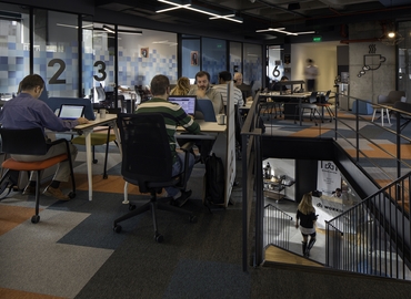 120 m² Coworking space  in Ataşehir, İçerenköy Mah. Umut St. Kozyatağı E-5 Yanyol Üzeri AND Building No: 10/12 (34752) - 9 | MatchOffice