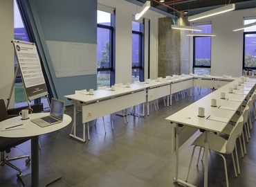 50 m² Office space for rent in Ümraniye, Fatih Sultan Mehmet Mah. Poligon St. Buyaka Towers - Tower 3 Entrance Floor Ümraniye, 34470  - 17 | MatchOffice