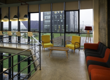 50 m² Office space for rent in Ümraniye, Fatih Sultan Mehmet Mah. Poligon St. Buyaka Towers - Tower 3 Entrance Floor Ümraniye, 34470  - 18 | MatchOffice.com