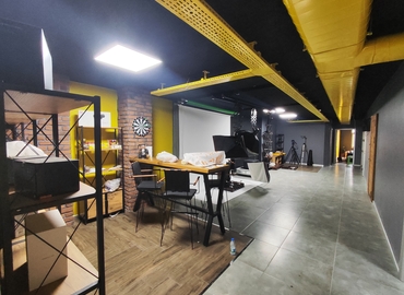 136 m² Shared workspace  in Ümraniye, Alemdağ Caddesi 172 (34762) - 1 | MatchOffice.com