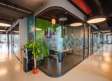 100 m² Shared office  in Ízmir, Ankara Caddesi 81 (35100) - 0 | MatchOffice
