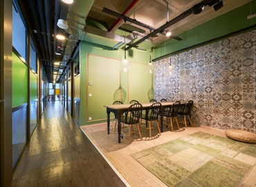 200 m² Business center in Ataşehir, İçerenköy Mahallesi (34752) - 24 | MatchOffice