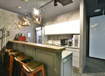 100 m² Shared workspace  in Ataşehir, Kardelen Sokak 2/1 (34746) - 27 | MatchOffice.com