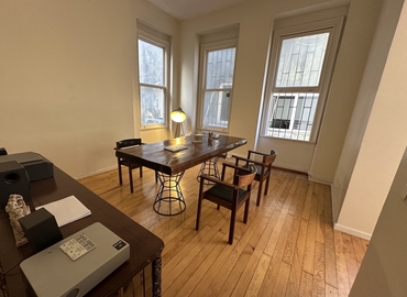 Ofis Meşrutiyet Caddesi No:19/2 34421 Beyoğlu