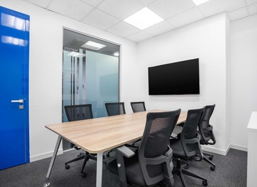 Business center Kısıklı Caddesi, No:28,K:1-2,Altunizade 34662 Istanbul City Center