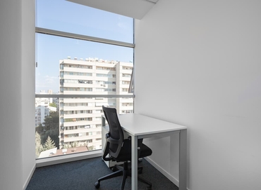 10 m² Shared workspace  in Adana, Mimar Semih Rustem Is Merkezi (01120) - 1 | MatchOffice