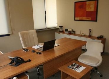 100 m² Business space place for rent in Bomonti, 19 Mayıs Mh. Turapoğlu Sk. Hamdiye Yazgan İş Merkezi K:2 No:4 (34736) - 4 | MatchOffice