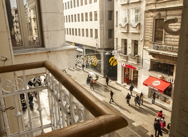 40 m² Co-working  in Beyoğlu, İstiklal Caddesi 189 (34200) - 22 | MatchOffice