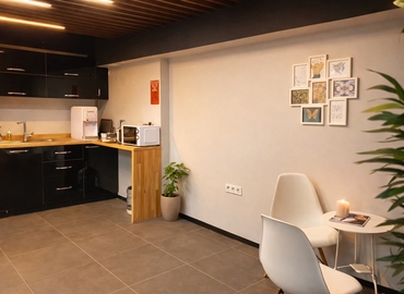 Ofis Nabizade Sokak No:82 / 1 34722 Kadıköy