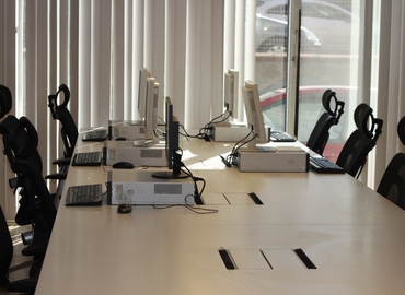 90 m² Conference hall in Istanbul City Center, Yeşilce Mahallesi Yunus Emre Caddesi Nil Ticaret Merkezi No:8 Giriş Kat  Kağıthane  (34418) - 4 | MatchOffice.com