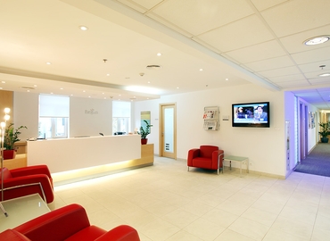 Бізнес-центр вулиця Петра Сагайдачного 25B 04070 Подільський район