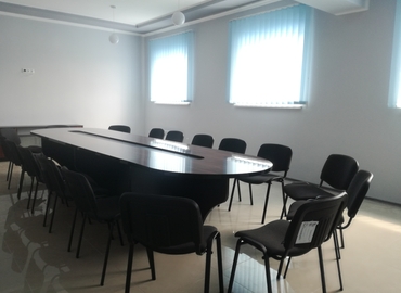 Бізнес-центр вулиця Гвардійська 153 75100 Цюрупинський район