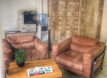 Коворкінг Sichovykh Striltsiv Street 12 02000 Шевченківський район