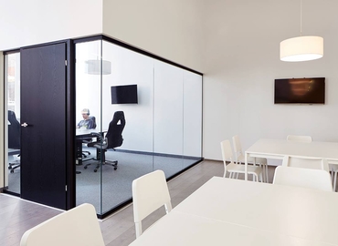 200 m² Coworking space  in Lviv, Kulparkivska street 59 (79041) - 2 | MatchOffice