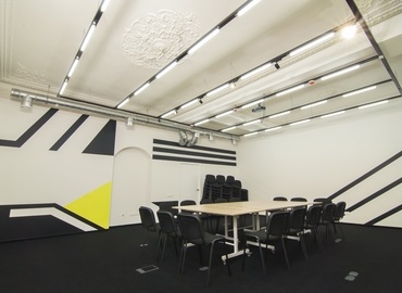 64 m² Business space property up for rent in Голосіївський район, вулиця Велика Васильківська 30 (01004) - 4 | MatchOffice.com