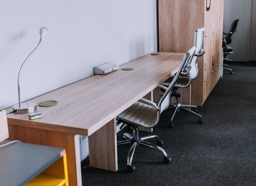 Lease suitable a 60 m² Shared workspace  in Голосіївський район, вулиця Льва Толстого 3 (01004) - 2 | MatchOffice