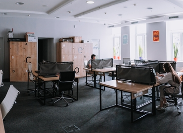 Коворкінг вулиця Льва Толстого 3 01004 Голосіївський район