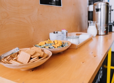 Explore flexible a 60 m² Coworking space  in Голосіївський район, вулиця Льва Толстого 3 (01004) - 8 | MatchOffice.com