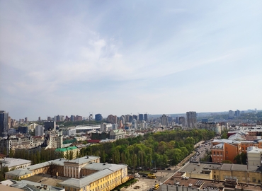 Бізнес-центр вулиця Богдана Хмельницького 19-21 01030 Шевченківський район