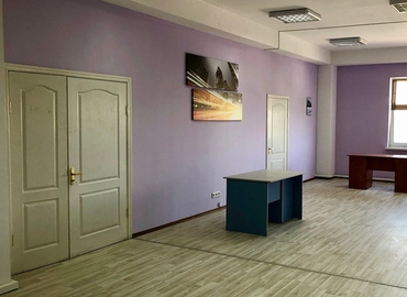 Бізнес-центр вул. Ушинського, 40 03151 Солом'янський район