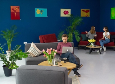 Коворкінг Алея Героїв Небесної Сотні, 2 02000 Печерський район