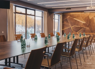 Конференц-зал с. Нижне Солотвино, 150 89442 Ужгородський район