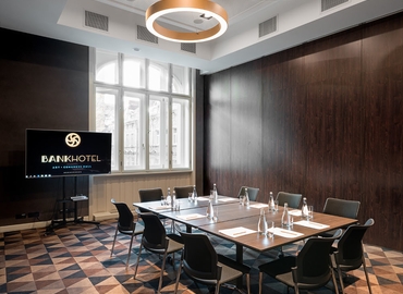 Конференц-зал вул. Листопадового Чину, 8 79000 Львів