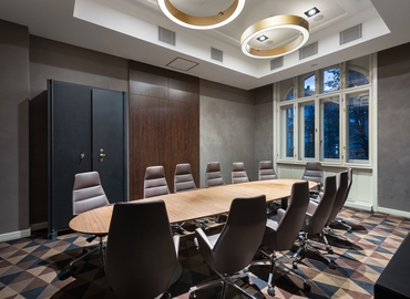 Конференц-зал вул. Листопадового Чину, 8 79000 Львів